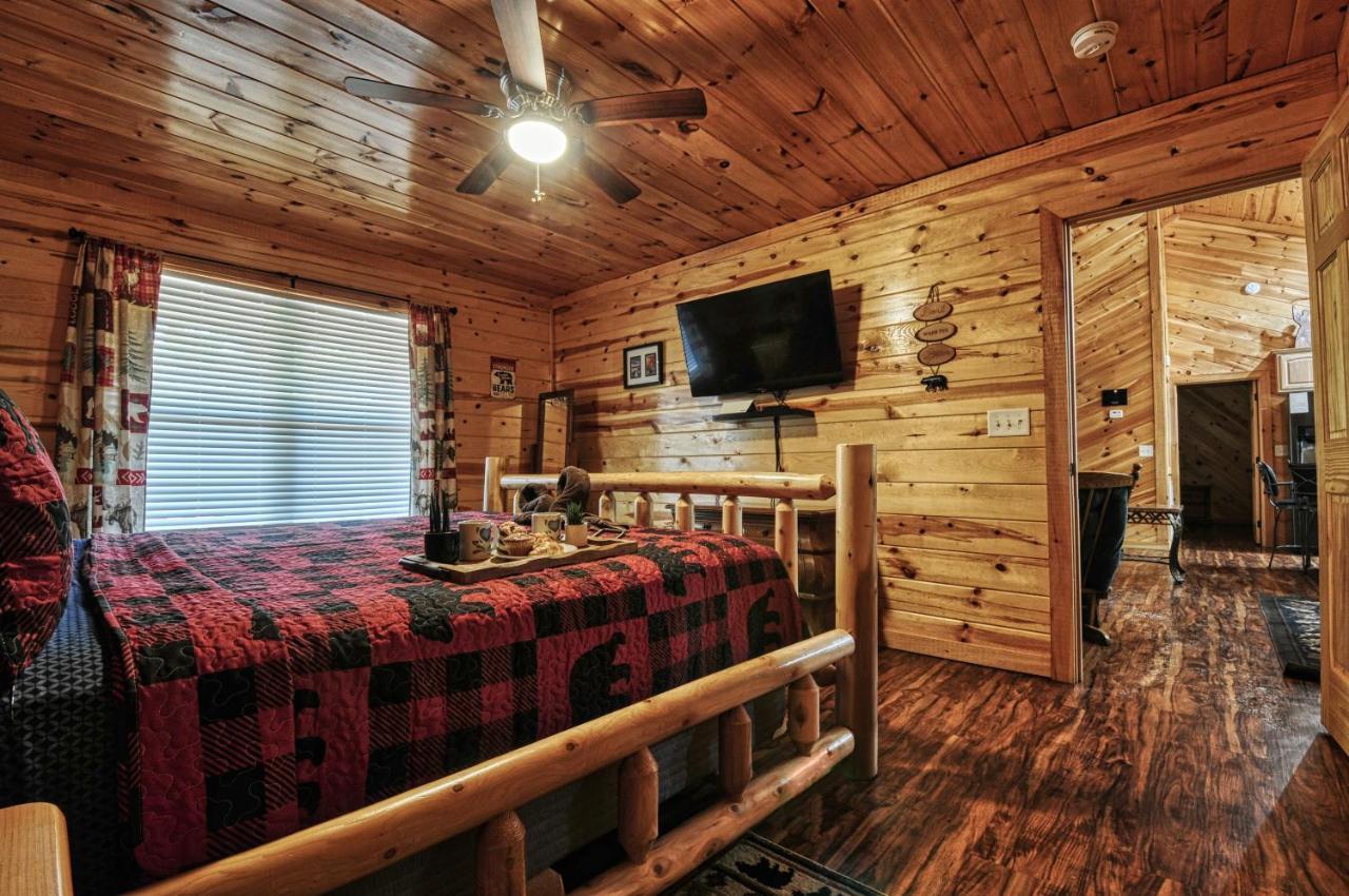 Moonlight Woods Cabin. Beautiful & Relaxing. Villa Sevierville Dış mekan fotoğraf
