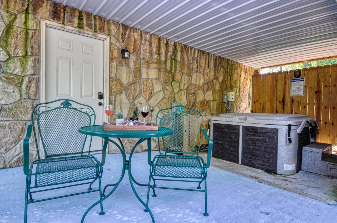 Moonlight Woods Cabin. Beautiful & Relaxing. Villa Sevierville Dış mekan fotoğraf